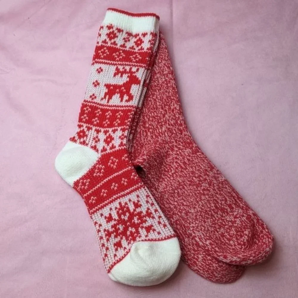 2 Pairs Red and White Christmas Reindeer Snowflake Knitted Socks